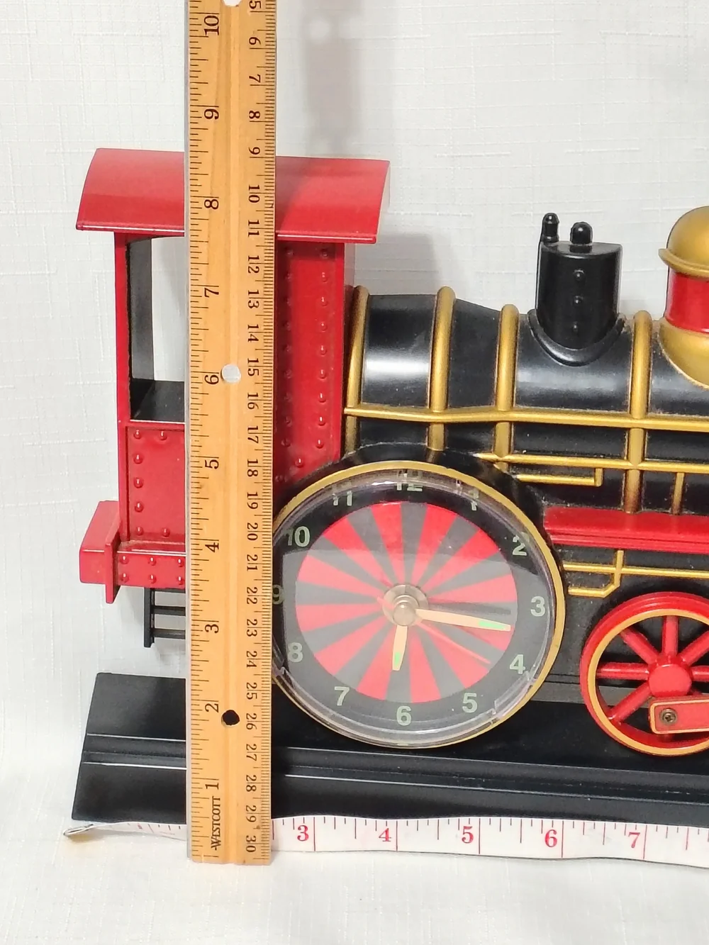 Choo Choo Train Locamotive Wall Clock 1997 MSR Imports Lights Sound See Video